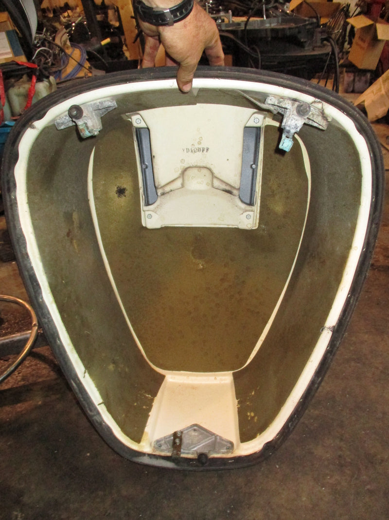 Yamaha 115hp 2 stroke outboard top cowling