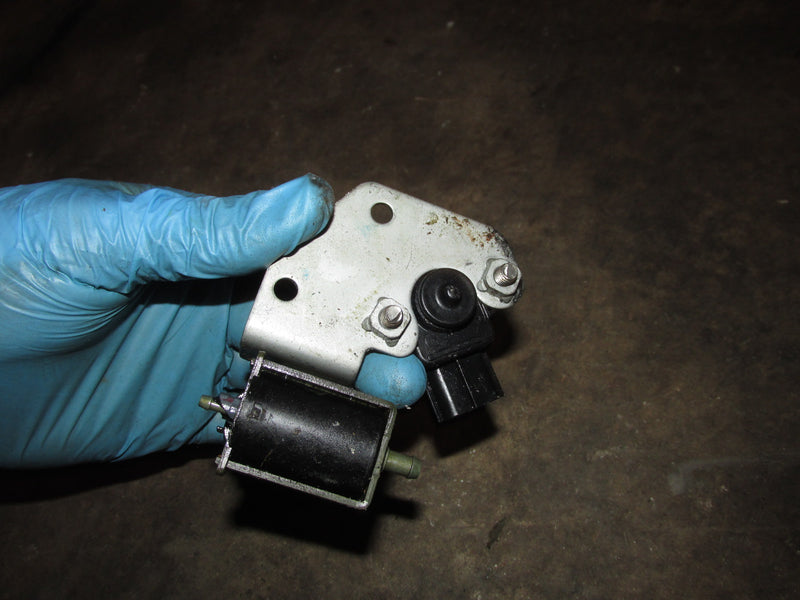 Yamaha HPDI 200hp 2 stroke outboard map sensor with solenoid valve