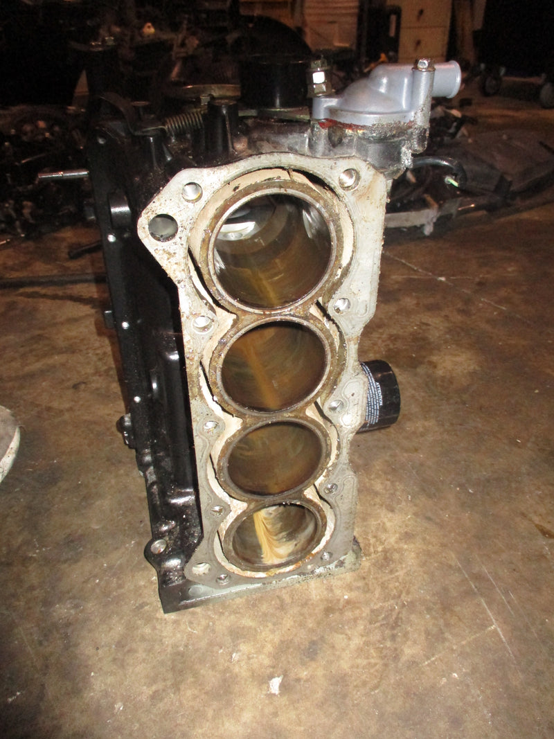 Suzuki DF70 70hp 4 stroke outboard crankcase block