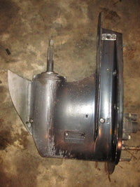 Load image into Gallery viewer, Suzuki DF90 90hp outboard lower unit with 20" shaft
