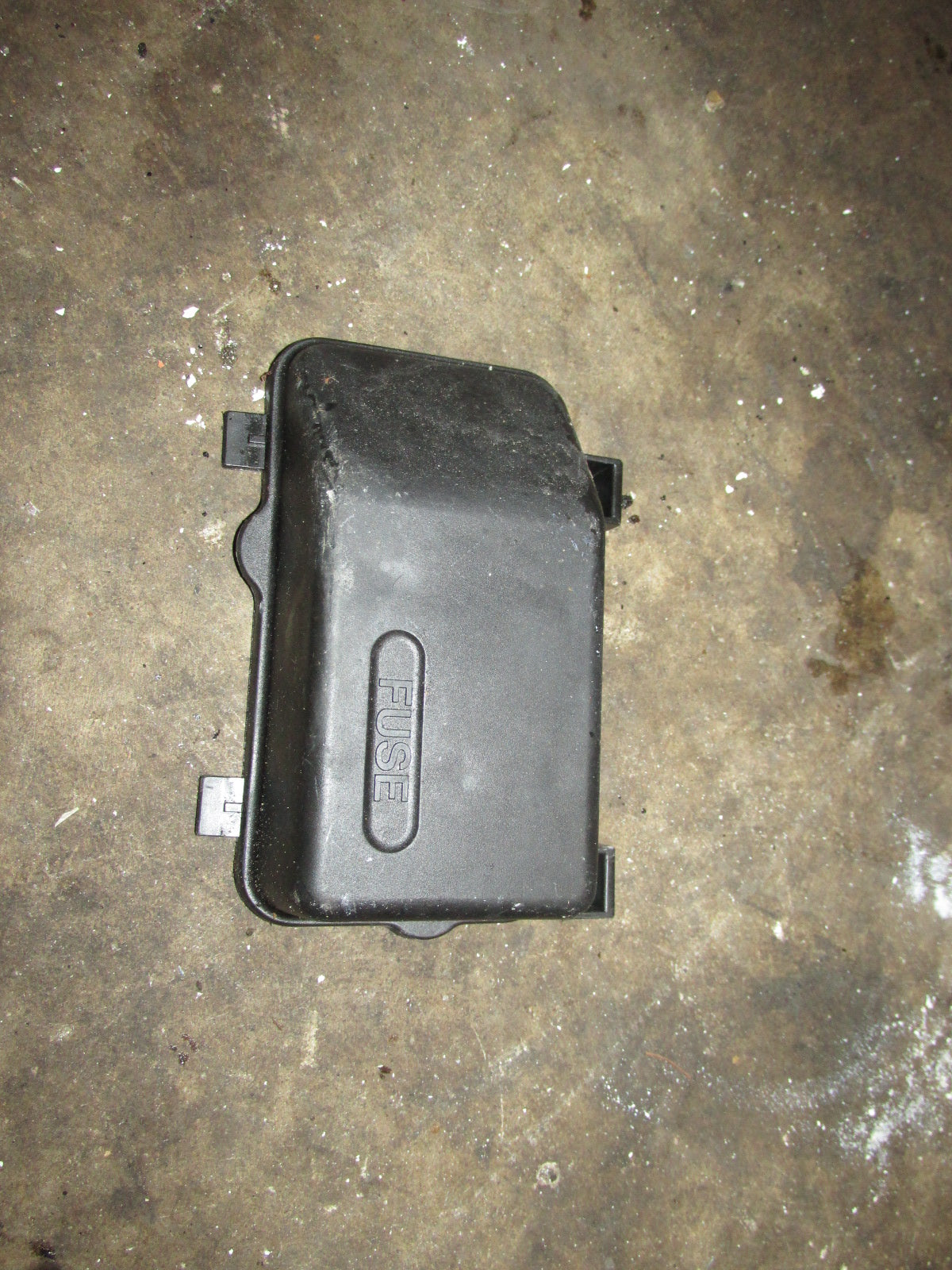 Yamaha HPDI 200hp 2 stroke outboard fuse box cover