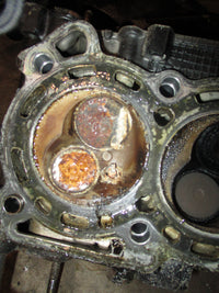 Load image into Gallery viewer, Suzuki DF70 70hp outboard cylinder head FOR PARTS
