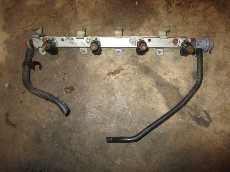Honda BF150 150hp 4 stroke outboard fuel rail and injector set (16621-ZY6-000)