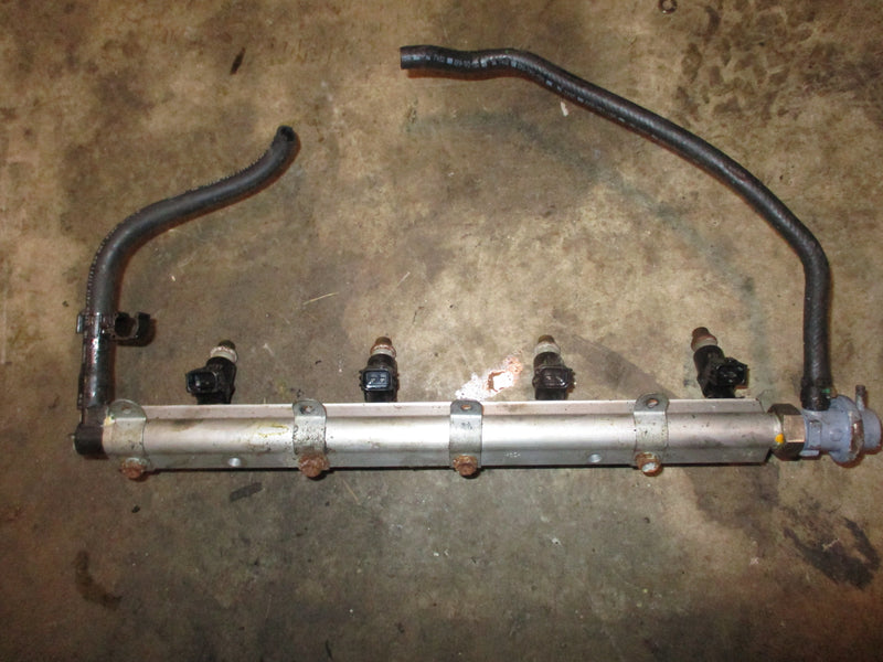 Honda BF150 150hp 4 stroke outboard fuel rail and injector set (16621-ZY6-000)