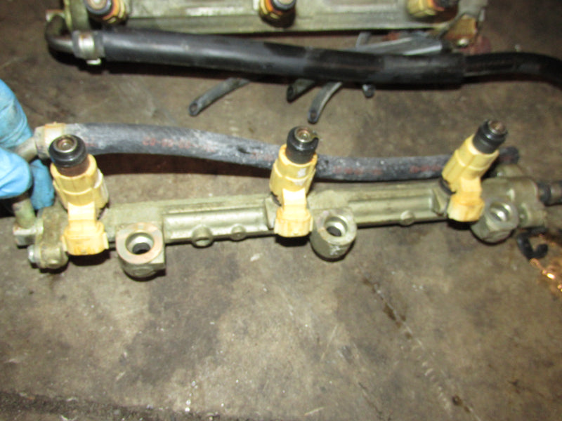 Yamaha 225hp 4 stroke outboard fuel rail and injector set (69J-13170-00-00)
