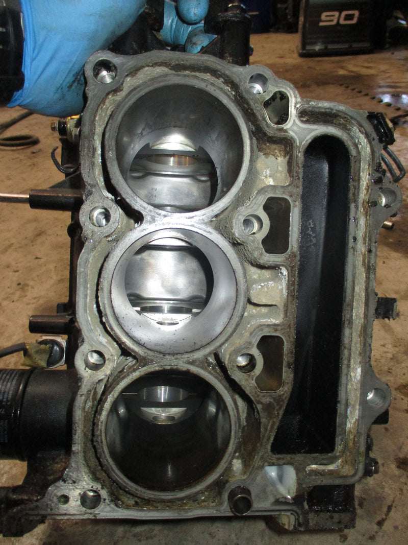 Suzuki DF50 50hp outboard crankcase block (1130-87J01)