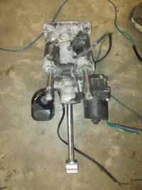 Load image into Gallery viewer, Evinrude Ocean Pro 200hp 2 stroke outboard tilt trim unit
