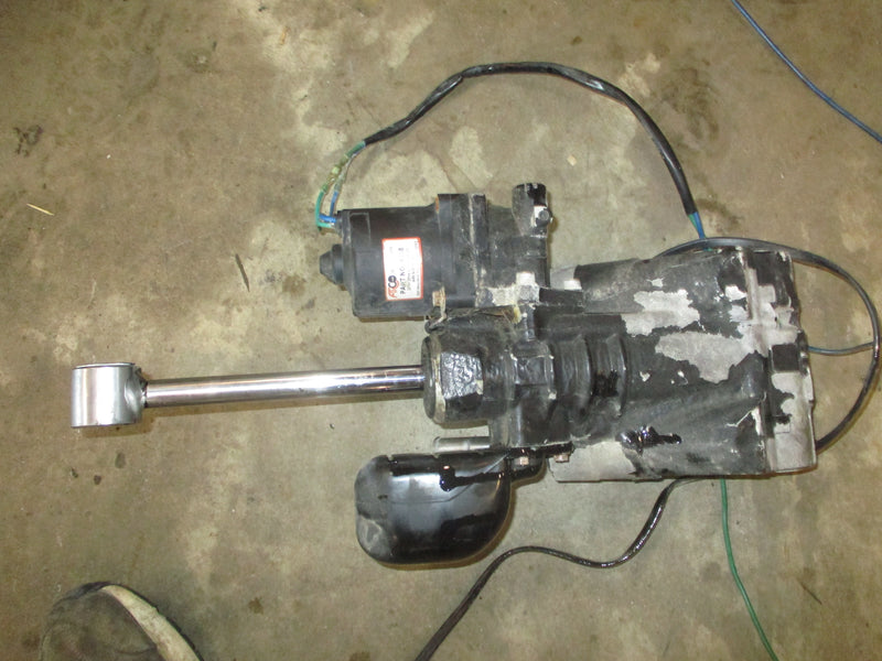 Evinrude Ocean Pro 200hp 2 stroke outboard tilt trim unit