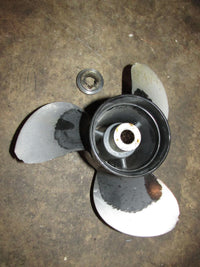 Load image into Gallery viewer, Yamaha  25hp outboard solas aluminum propeller (321109911)
