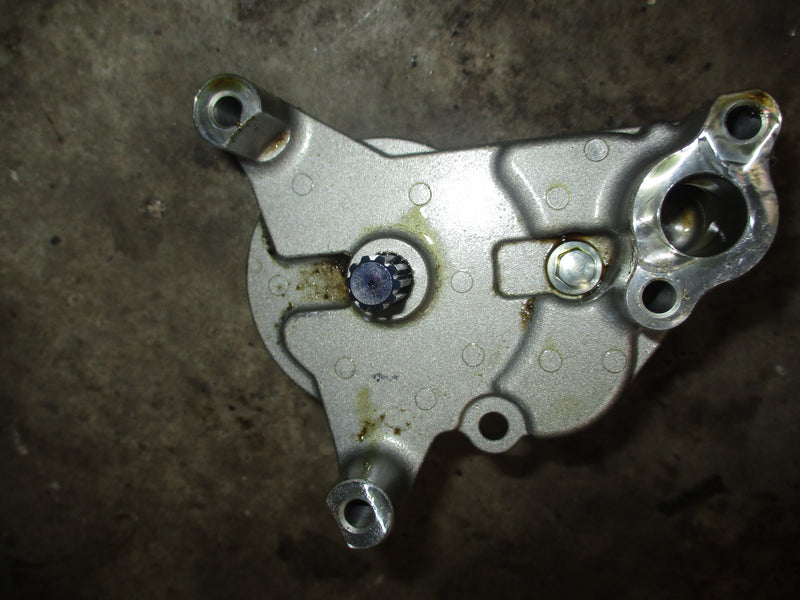 Suzuki DF90A 90hp outboard oil pump (16400-87L00)