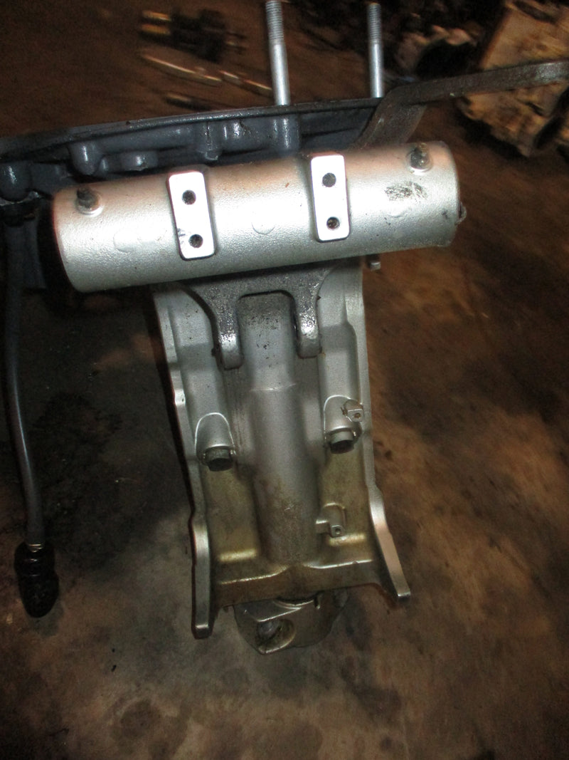 Honda BF135A 135hp 4 stroke outboard swivel bracket