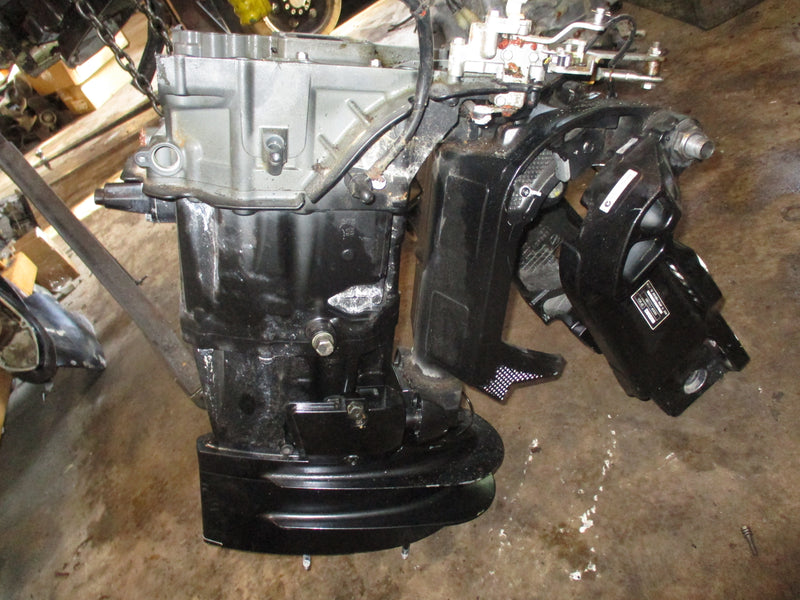 Suzuki DF90A 90hp outboard 25" shaft mid section