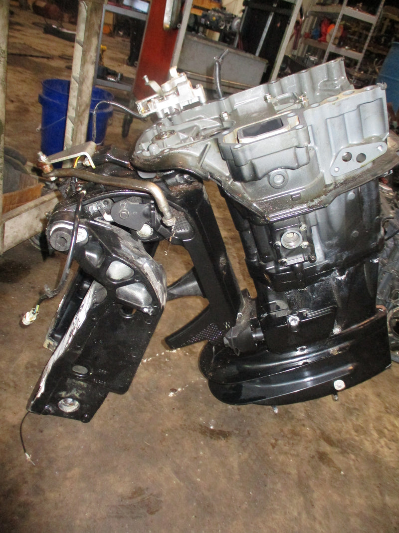 Suzuki DF90A 90hp outboard 25" shaft mid section
