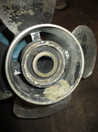 Load image into Gallery viewer, Honda BF135A 135hp 4 stroke outboard aluminum propeller (14.5x17)
