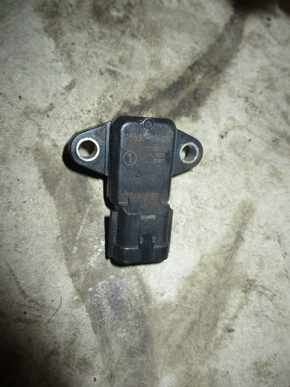 Suzuki DF90A 90hp outboard MAP sensor (18590-68H00)