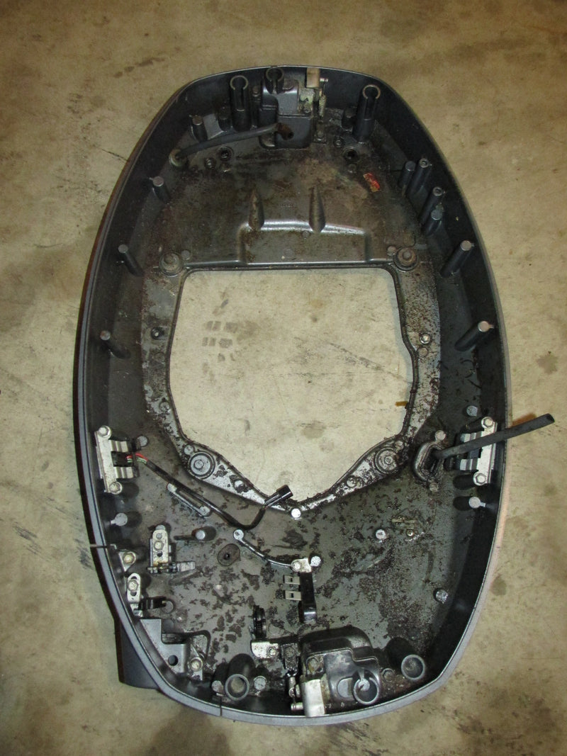 Yamaha 150hp 4 stroke outboard bottom cowling (63P-42710-01-8D) #2