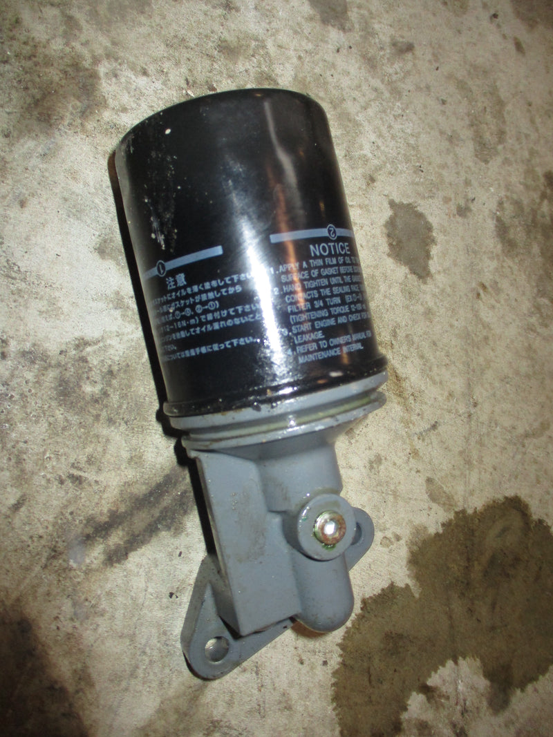 Suzuki DF90A 90hp outboard oil filter connector (16910-87L00)