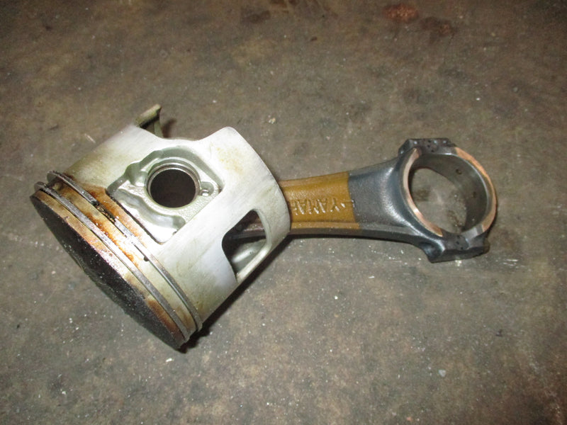 Yamaha 200hp 2 stroke outboard starboard piston and rod (6R5-00)