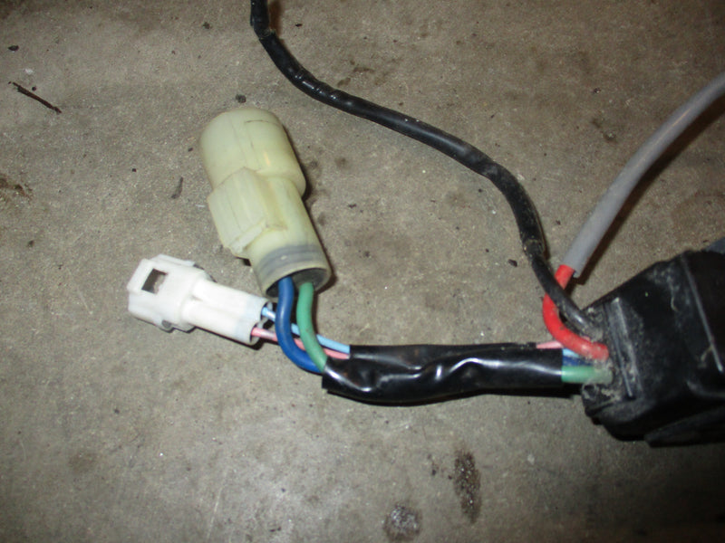 Suzuki DF200 200hp outboard tilt trim relay (38410-93J11)
