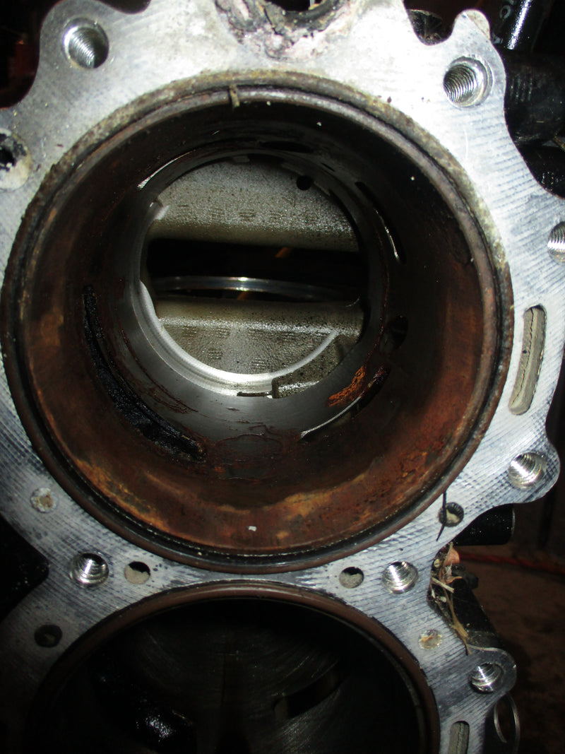 Evinrude ETEC 150hp 2 stroke outboard crankcase block