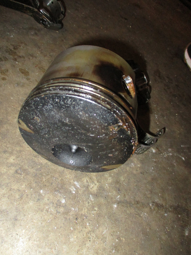 Evinrude ETEC 150hp 2 stroke outboard port piston and rod (5007510)
