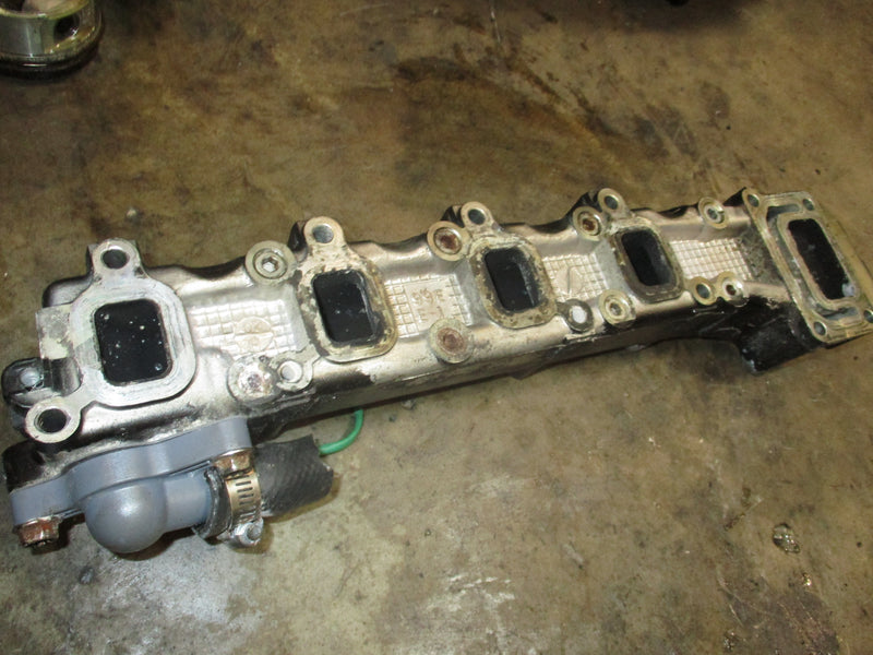 Suzuki DF70 70hp outboard exhaust manifold (14110-99E10-019)