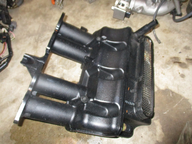 Yamaha 115hp 4 stroke outboard intake silencer (68V-14440-00)