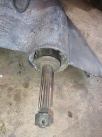 Load image into Gallery viewer, Yamaha 115hp 4 stroke outboard 20" shaft standard rotation lower unit
