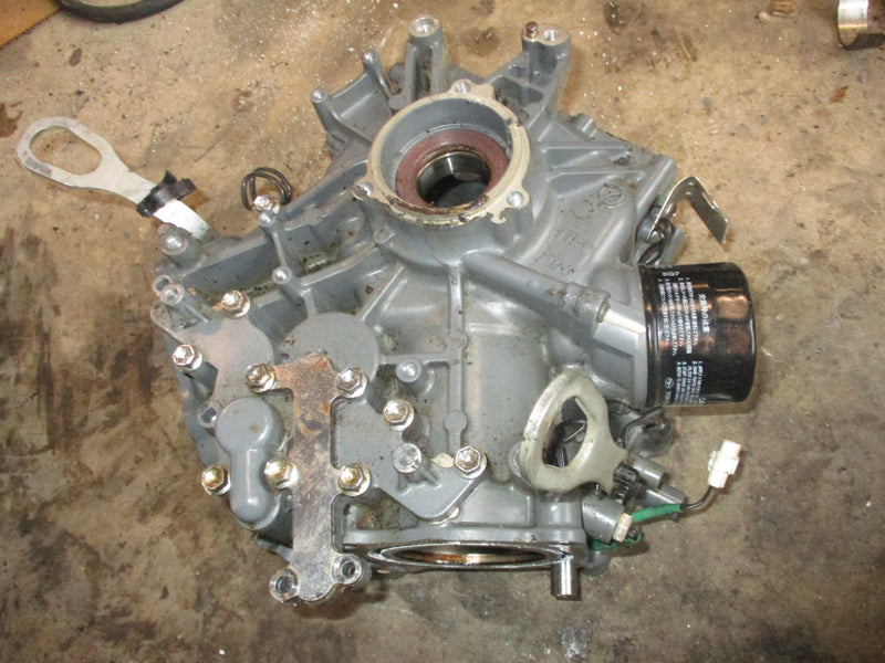Suzuki DF25 25hp 4 stoke outboard crankcase block (11300-95850)