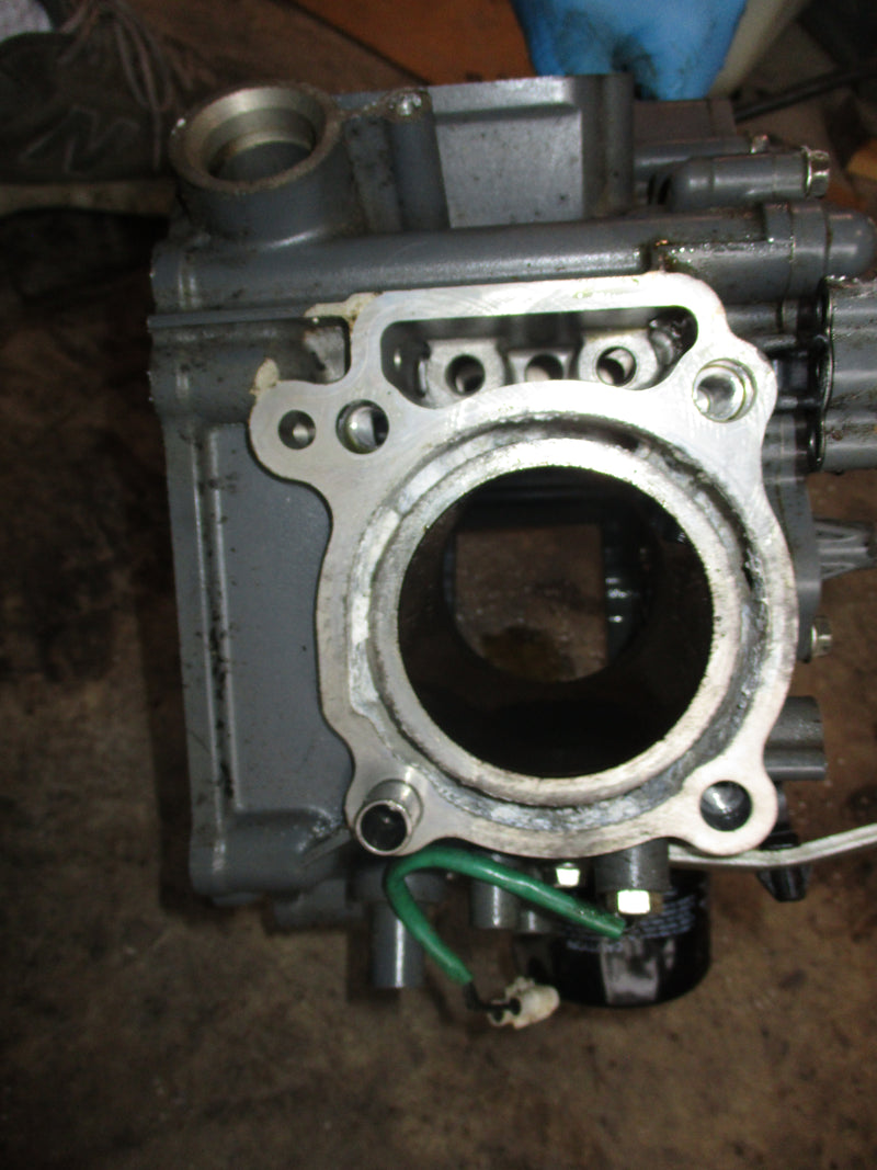 Suzuki DF25 25hp 4 stoke outboard crankcase block (11300-95850)
