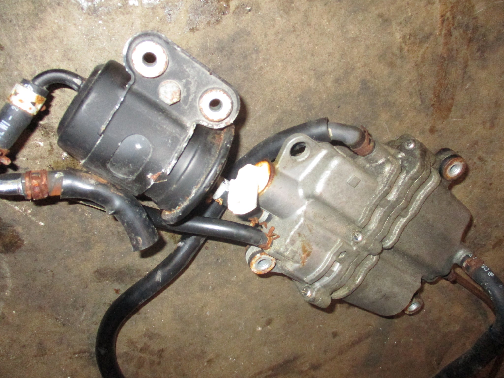 Suzuki DF115 115hp outboard VST / fuel vapor separator (15600