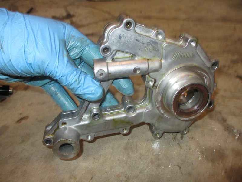 Suzuki DF40A 40hp outboard oil pump (16400-88L00)