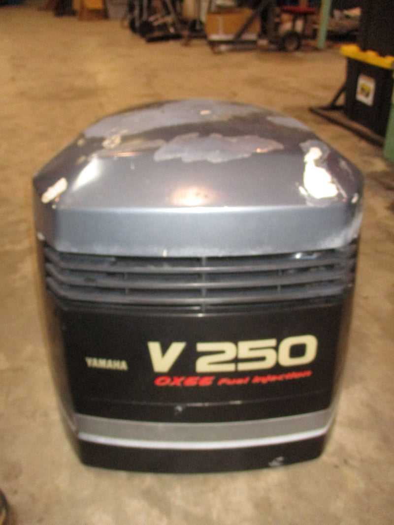 Yamaha OX66 250hp 2 stroke outboard top cowling