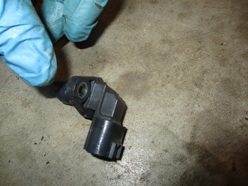 Suzuki DF40A 40hp outboard CAM position sensor (33220-64L10)