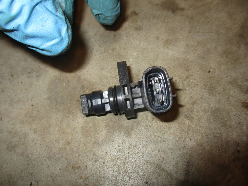 Suzuki DF40A 40hp outboard CAM position sensor (33220-64L10)