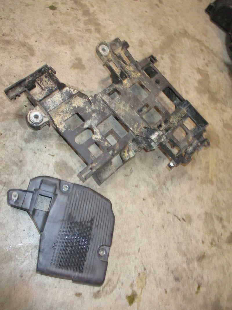 Suzuki DF40A 40hp outboard electronics bracket (32890-88L00)