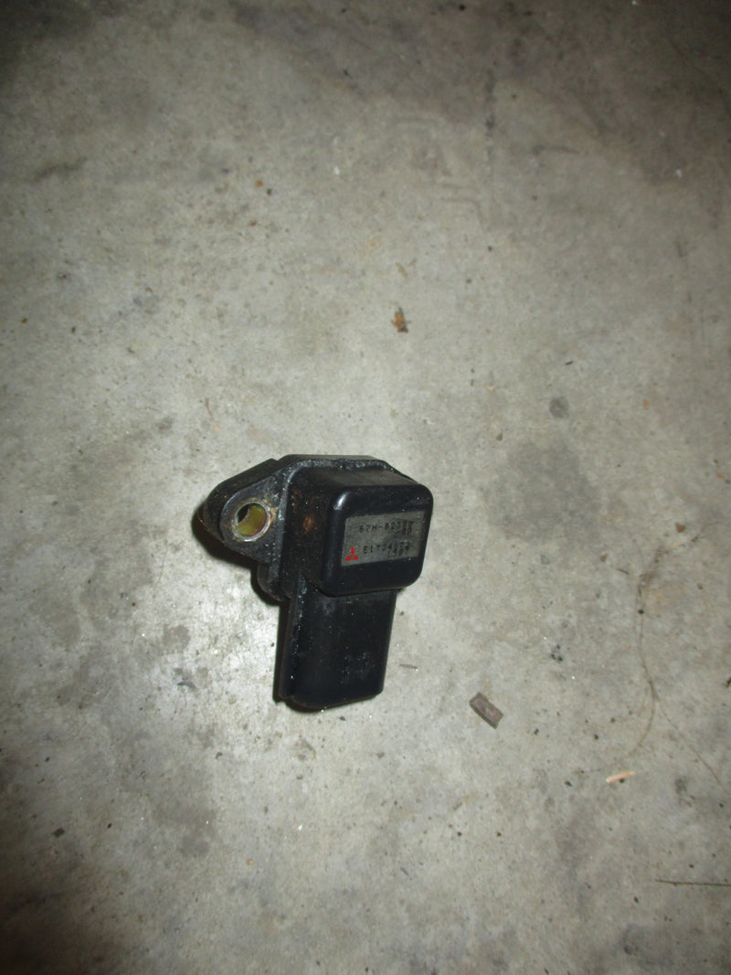 Yamaha OX66 225hp 2 stroke outboard map sensor (67H-82380-00)
