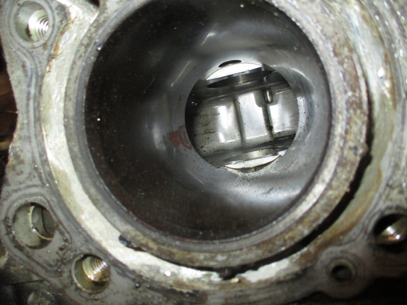 Suzuki DF60 60hp 4 stroke outboard crankcase block