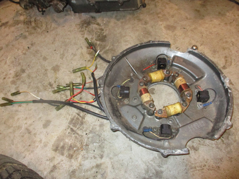 Suzuki DT115S 115hp 2 stroke outboard stator/timer base (32140-94620)