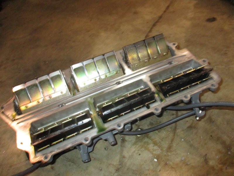 Yamaha 150hp 2 stroke outboard intake manifold with reeds (6G5-13641-11-15)