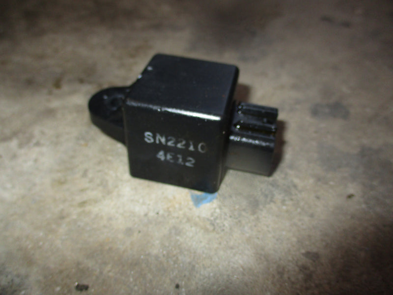 Yamaha HPDI 200hp outboard electric relay (68V-81950-00)