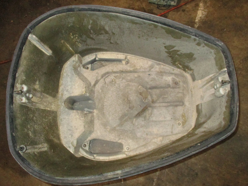 Yamaha 225hp 2 stroke 2.6L Precision Blend outboard top cowling