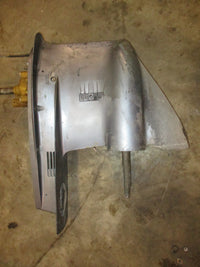 Load image into Gallery viewer, Yamaha 225hp 2.6L 2 stroke Precision Blend outboard 25" lower unit
