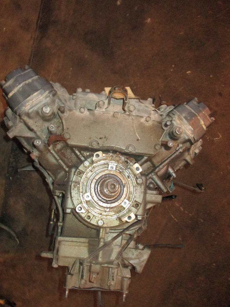 Yamaha 225hp 2 stroke Precision Blend outboard crankcase powerhead 2.6L