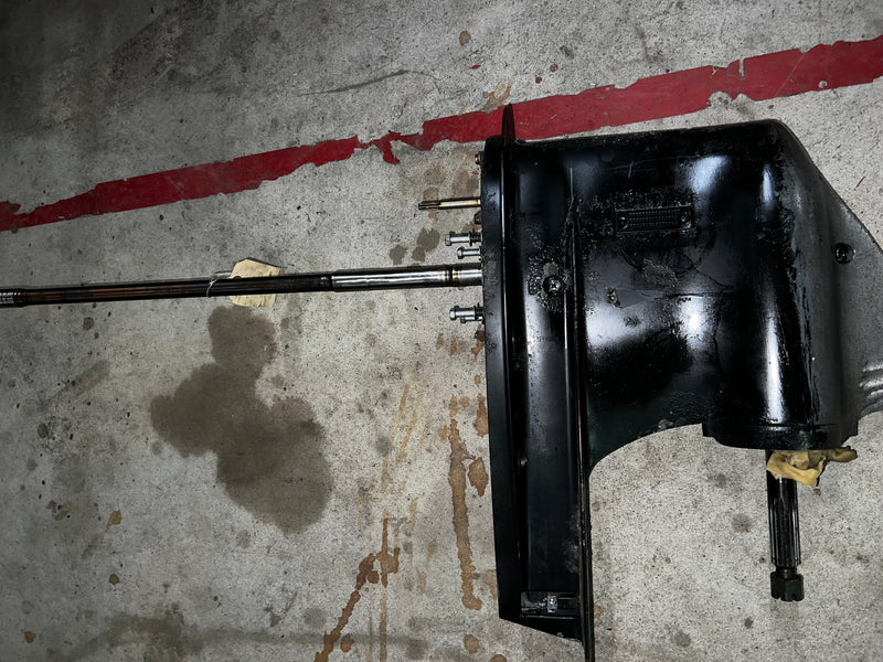 Suzuki DF115 115hp outboard lower unit with 25" shaft FOR PARTS
