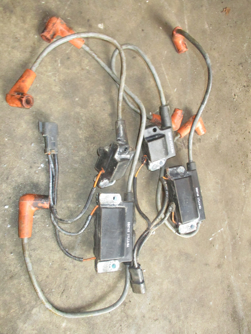 Evinrude 200hp Ficht 2 stroke outboard ignition coil set (586745)