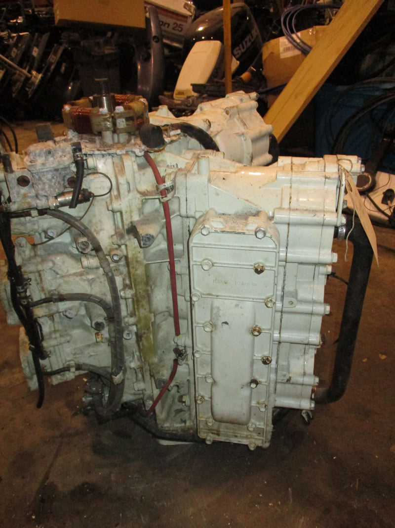 Suzuki DT175 175hp outboard crankcase powerhead