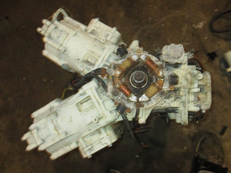 Suzuki DT175 175hp outboard crankcase powerhead
