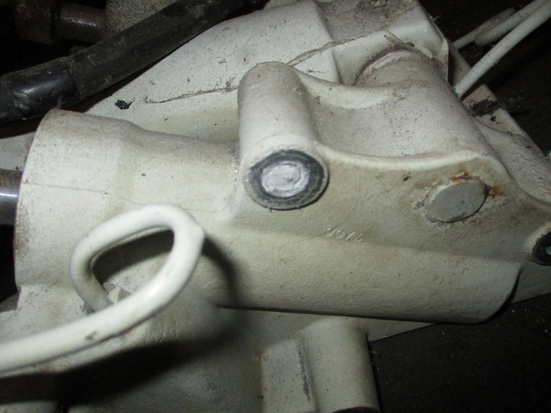 Suzuki DT175 175hp outboard tilt trim unit
