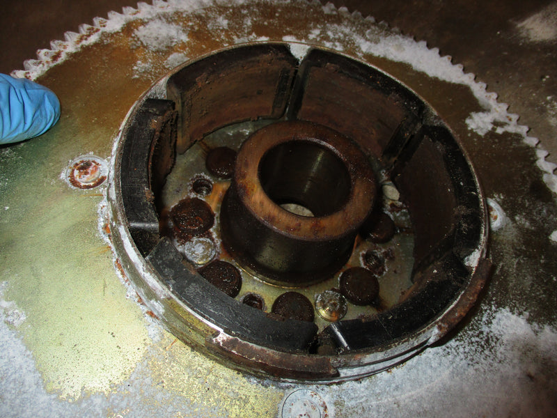 Suzuki DT175 175hp outboard flywheel (32102-87D10)